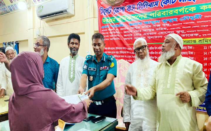 রাষ্ট্র ও জনগণের যে কোন  প্রয়োজনে পুলিশ পাশে থাকবে: এসএমপি কমিশনার
