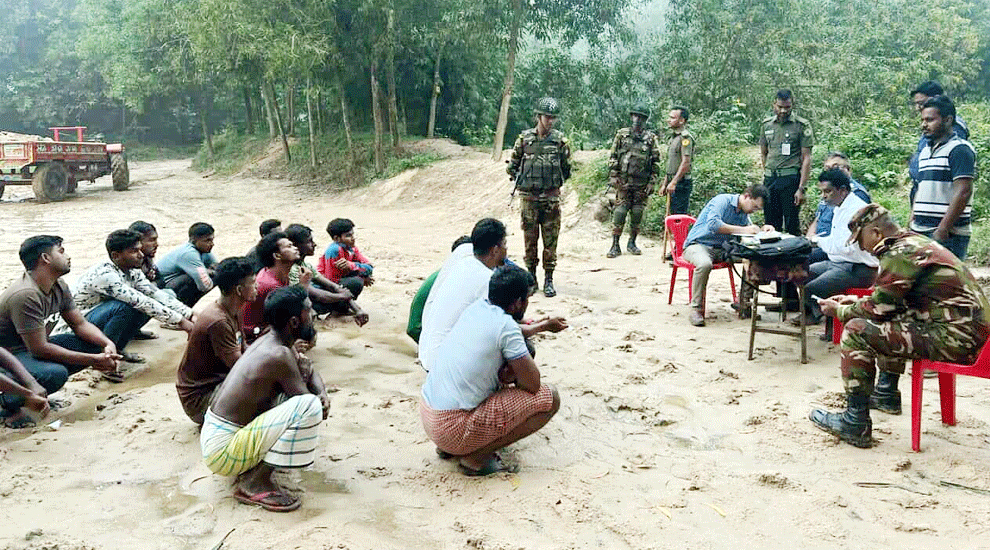 হবিগঞ্জে সিলিকা বালু উত্তোলনের দায়ে ১৪ জনকে কারাদন্ড 