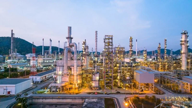 সৌদি আরবের পেট্রোকেমিক্যাল কারখানায় হামলার দাবি ইরানের