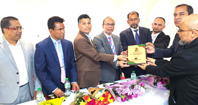 সাংবাদিক ও  মানবাধিকার কর্মী  হারুনুর রশিদ চৌধুরী লন্ডনে সংবর্ধিত