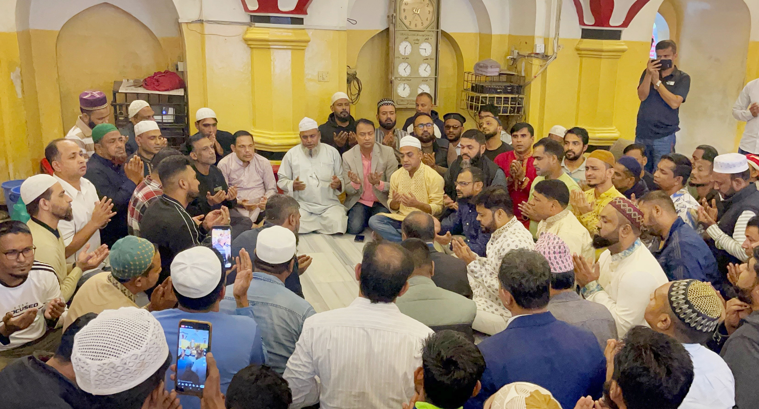 বেগম খালেদা জিয়ার সুস্থতা কামনায় সিলেট জেলা ও মহানগর যুবদলের দোয়া মাহফিল