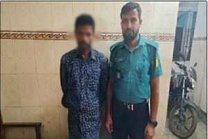শিবেরবাজার থেকে ৩০০ পিস ইয়াবসহ আটক ১