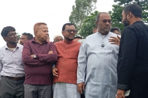 বাসিয়া খাল খনন স্থান পরিদর্শন করলেন সিসিক প্রশাসক