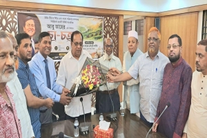নিউইয়র্কের বিশিষ্ট সাংবাদিক আবু তাহেরের সম্মানে জেলা পরিষদে চা-চক্র