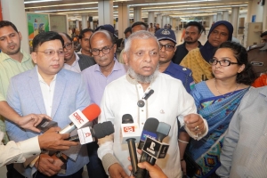 মাজার ব্যবস্থাপনায় স্বচ্ছতা নিশ্চিতের অঙ্গীকার প্রবাসী কল্যাণ মন্ত্রীর