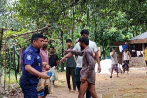 জৈন্তাপুরে বর্তমান ও সাবেক ইউপি সদস্যের সমর্থকদের মধ্যে সংঘর্ষে ওসিসহ আহত ২৫