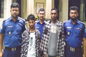 সুনামগঞ্জে বিদেশি মদের চালানসহ আটক ২