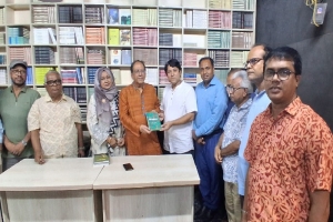 বই মানুষকে শুধু জ্ঞানী নয়, মানবিকও করে তোলে: বিচারপতি খিজির আহমেদ চৌধুরী