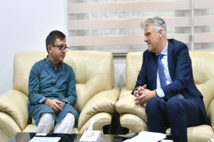 ডাচ বিনিয়োগকারীদের কৃষি ও পানি ব্যবস্থাপনায় বিনিয়োগের আহ্বান মন্ত্রী খন্দকার মুক্তাদিরের