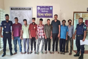 বড়লেখা থানা পুলিশ বিশেষ অভিযানে আটক ৮ : মাদক উদ্ধার