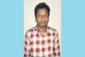 বড়লেখায় চলন্ত অটোরিকশায় ছাত্রীকে যৌন নিপীড়ন : চালক আটক 