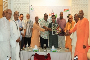 বাণিজ্য মন্ত্রীর সঙ্গে ইসকন নেতৃবৃন্দের সৌজন্য সাক্ষাৎ