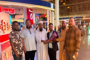 ওমান বিমানবন্দরে সিলেট কমিউনিটি নেতা রাজনগরের সুজনকে সংবর্ধনা