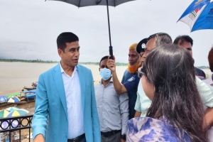 সাদাপাথর পরিদর্শন করলেন পানিসম্পদ প্রতিমন্ত্রী