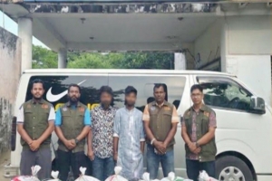 ওসমানীনগরে ডিবি অভিযানে ভারতীয় পণ্যসহ আটক ২
