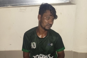শাবিপ্রবিতে রাতে নারী শিক্ষার্থীকে উত্ত্যক্ত, বহিরাগতকে আটক করে পুলিশে সোপর্দ