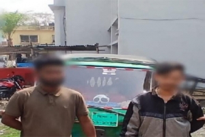  নগরীতে ছিনতাইয়ের চেষ্টাকালে আটক ২