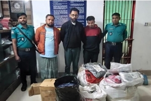 সিলেট-ফেঞ্চুগঞ্জ সড়কে গাড়ি আটকিয়ে ডাকাতি:  লুণ্ঠিত মালামালসহ আটক ৩