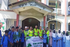 সুবাস'র ২য় ধাপে চারা বিতরন ও বৃক্ষরোপন কর্মসূচি সম্পন্ন