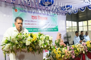 নিজেকে সফল উদ্যোক্তা হিসেবে গড়ে তুলতে হবে :  বিভাগীয় কমিশনার