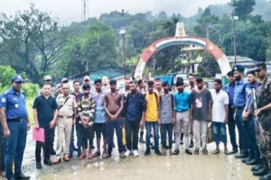 ভারতে সাজা ভোগ শেষে তামাবিল স্থলবন্দর দিয়ে দেশে ফিরলেন ১০ বাংলাদেশি 