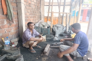 বিশ্বনাথ থেকে হারিয়ে যাচ্ছে কামার শিল্প!