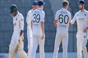  আইরিশদের ইনিংস ব্যবধানেই হারাল বাংলাদেশ