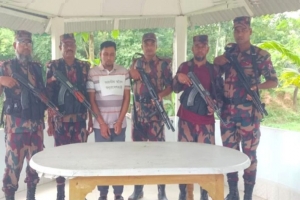 মৌলভীবাজার সীমান্তে ভারতীয় নাগরিক গ্রেফতার