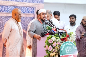 প্রশাসক নিয়োগের অভিযোগ নাহিদ ইসলামের