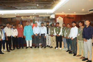 কর্মীদের পুরস্কৃত করলেন সিসিক প্রশাসক