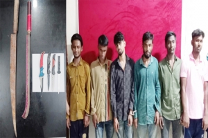 সিলেটে ডাকাতির প্রস্তুতিকালে দেশীয় অস্ত্রসহ আটক ৬