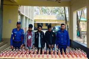 কোম্পানীগঞ্জে মাদকবিরোধী অভিযানে পলাতক আসামিসহ আটক ৪