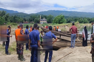  কোম্পানীগঞ্জে অবৈধভাবে বালু উত্তোলন : ৭০টি বারকি নৌকা বিকল করল প্রশাসন