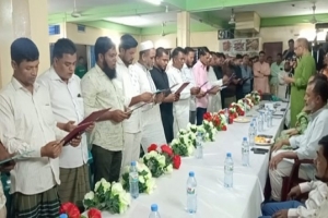 কানাইঘাট ট্রাক পিকআপ ও কাভার্ডভ্যান মালিক সমিতির শপথ গ্রহণ ও পরিচিতি সভা অনুষ্ঠিত