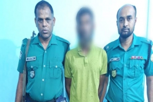 নগরীতে ভারতীয় মদসহ একজন গ্রেফতার