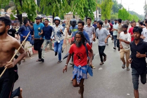 হবিগঞ্জে মাইকে ঘোষণা দিয়ে দু'পক্ষের সংঘর্ষে আহত ৪০