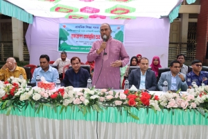 পরিবেশ বিপর্যয় রোধে বেশি বেশি গাছ লাগাতে হবে