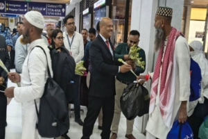 দেশে ফিরছেন আরও পৌনে ৪ হাজার হাজি