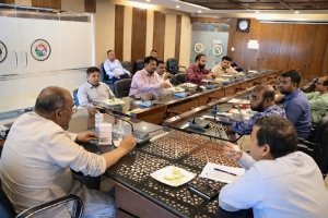 ব্যবসার সময় বিদ্যুৎ সরবরাহ স্বাভাবিক রাখার উদ্যোগ