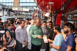 নগর পরিচ্ছন্ন রাখতে মাঠে সিসিক প্রশাসক