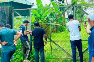 অধিগ্রহণকৃত ভূমির মূল্য পরিশোধের দাবিতে জকিগঞ্জ গ্যাস ফিল্ডে ভূমি মালিকদের তালা