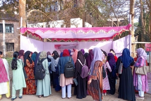 শাবিপ্রবি ছাত্রীসংস্থার উদ্যোগে পাঁচ শতাধিক হিজাব বিতরণ