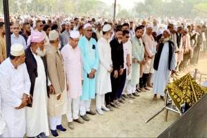  বিশ্বনাথে সাবেক চেয়ারম্যান সুহেল আহমদ চৌধুরীর জানাজায় জনতার ঢল