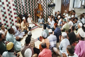 এম ইলিয়াস আলী সন্ধান কামনায় মিলাদ ও দোয়া মাহফিল অনুষ্ঠিত