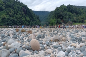 ঈদুল আজহা উপলক্ষে পর্যটক বরনে প্রস্তুত জাফলং-বিছানাকান্দি