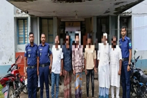 সুনামগঞ্জে পুলিশের অভিযানে আটক ৬