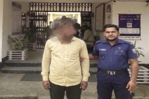 কানাইঘাটে ভারতীয় সিএনজিসহ আটক ১